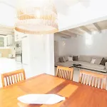 Casa Lluminosa, Fabulosa Y Moderna Casa De Pueblo By Sonne Ferreries