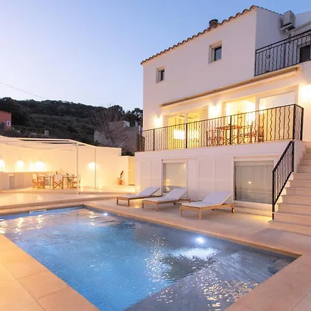 Casa Lluminosa, Fabulosa Y Moderna Casa De Pueblo By Sonne