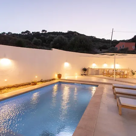 Casa Lluminosa, Fabulosa Y Moderna Casa De Pueblo By Sonne *