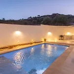 Casa de Férias Casa Lluminosa, Fabulosa Y Moderna Casa De Pueblo By Sonne Ferreries