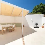 Casa Lluminosa, Fabulosa Y Moderna Casa De Pueblo By Sonne Casa de Férias Ferreries