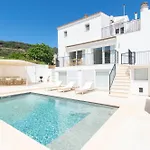 Casa Lluminosa, Fabulosa Y Moderna Casa De Pueblo By Sonne * Ferreries